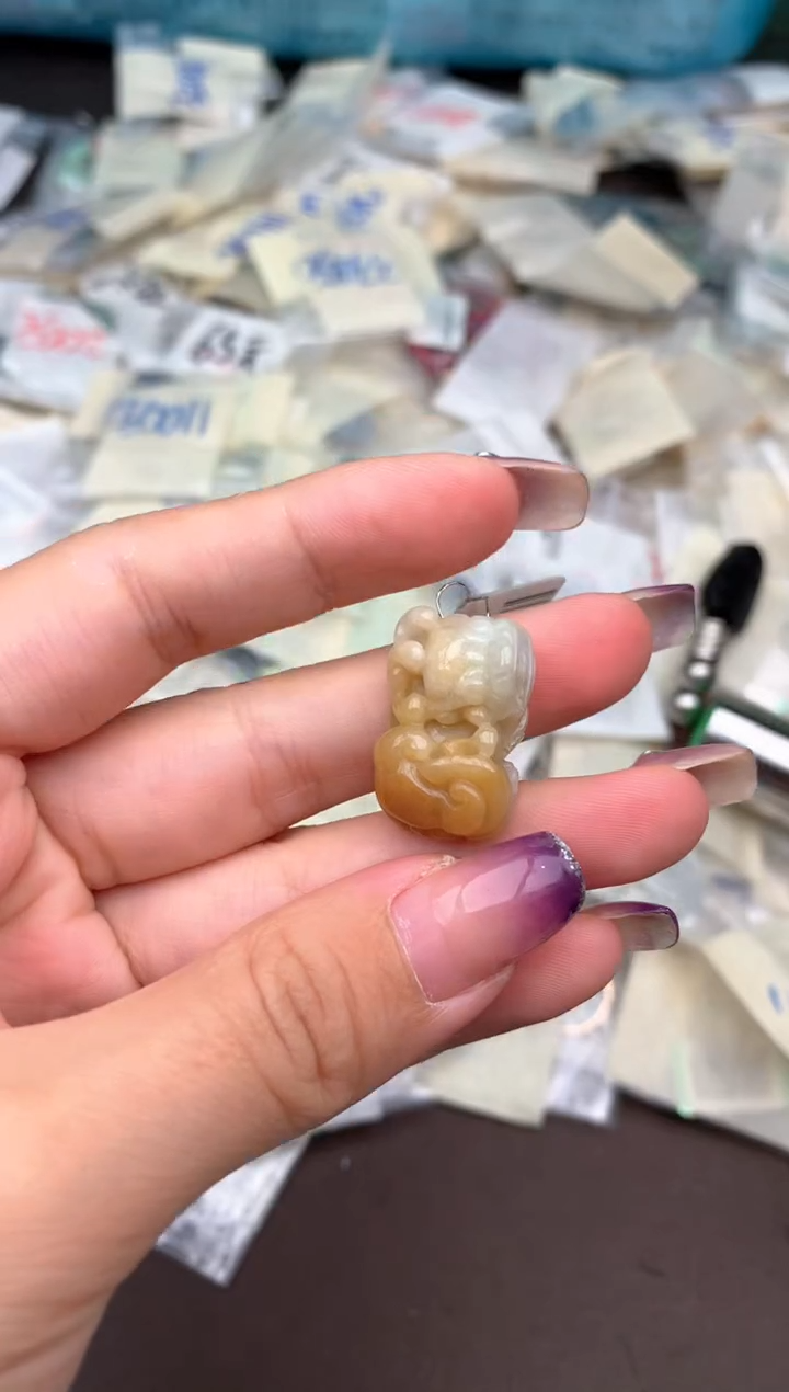 未镶嵌挂件翡翠一