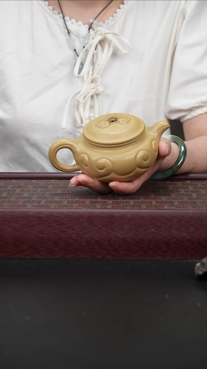 茶壶紫砂zqq本绿 如意仿古230c