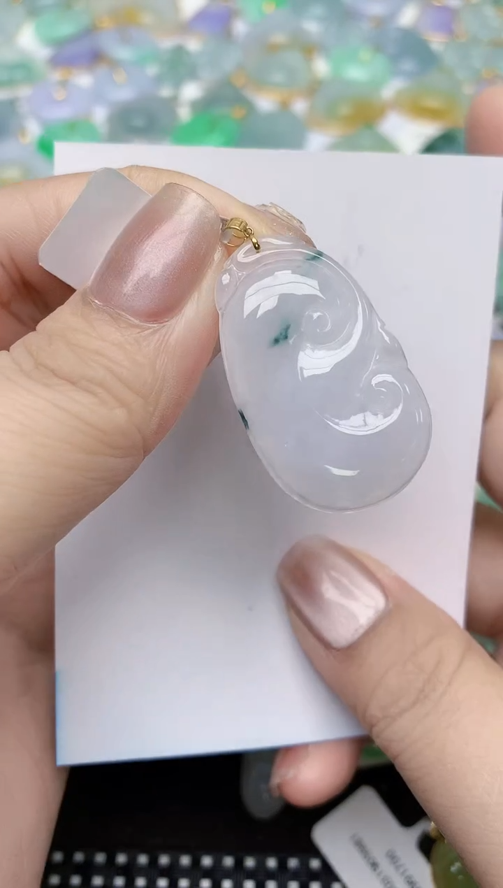 翡翠18K金镶嵌颈饰天然缅甸A货翡翠