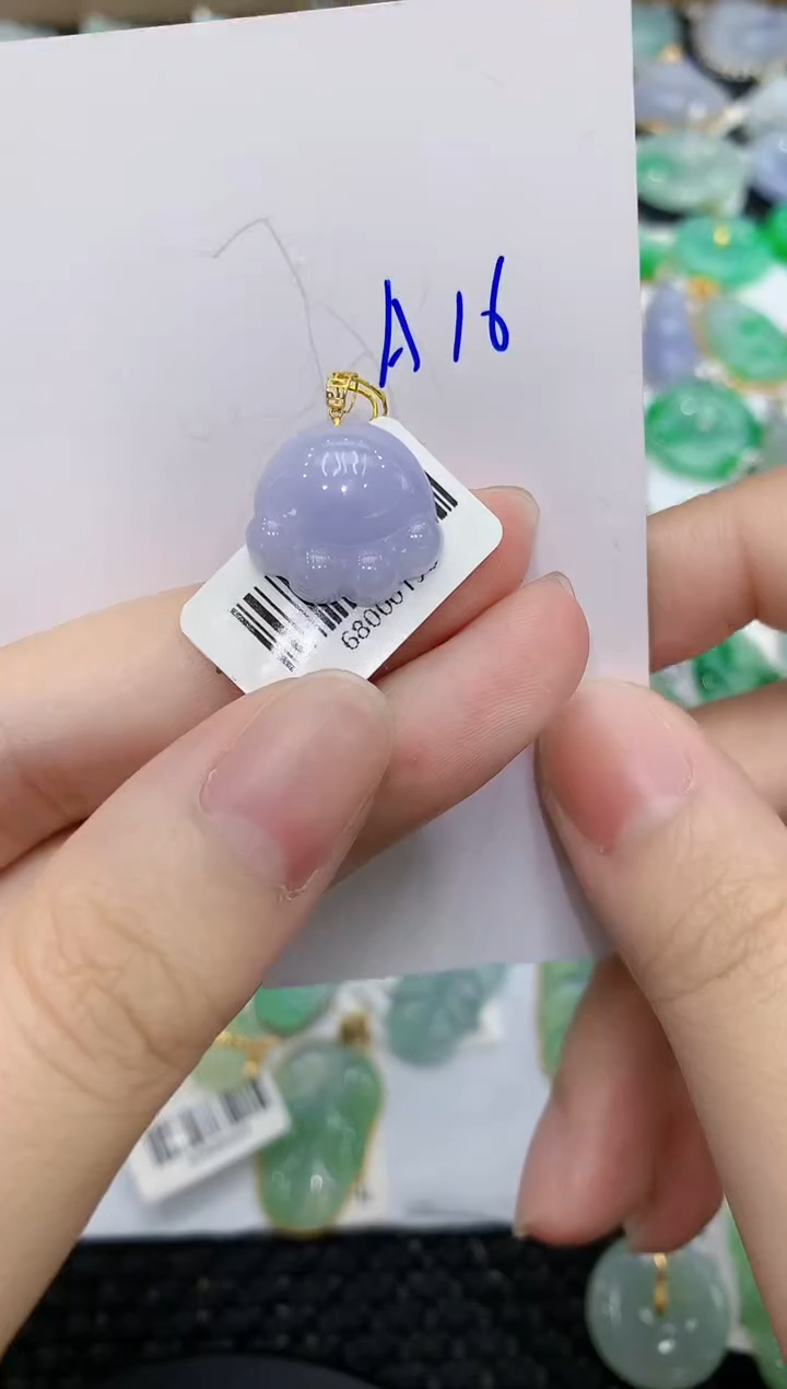 翡翠18K金镶嵌颈饰111111111