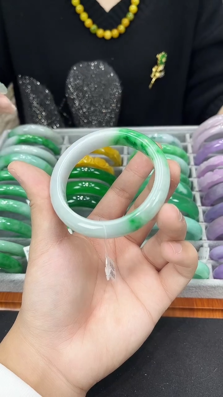 【闪购商品】砖雕s71 白底青手镯 圈口53-61