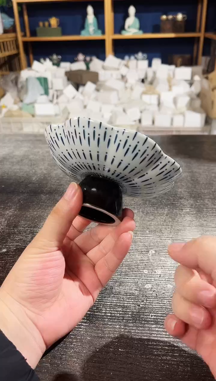 【闪购商品】其他青花花瓣大号花足餐盘