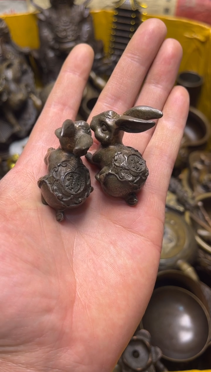 精美铜器，点击下单