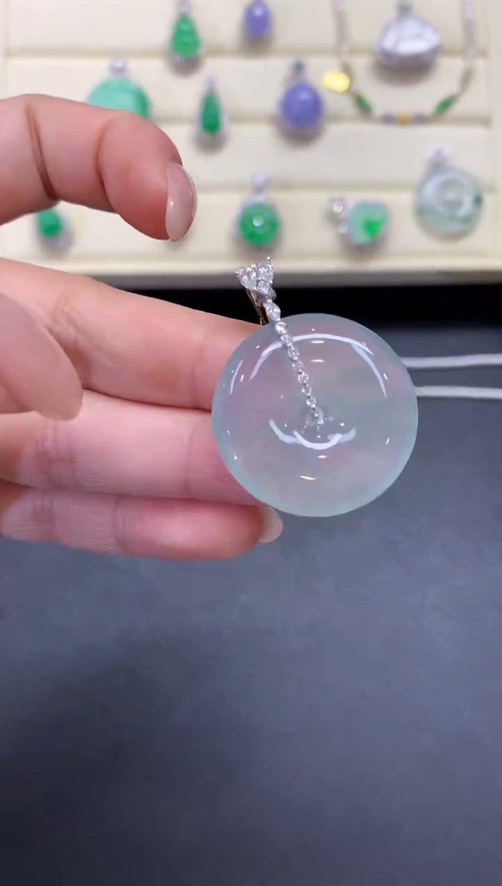 【闪购商品】翡翠颈饰18K金镶嵌Q468    