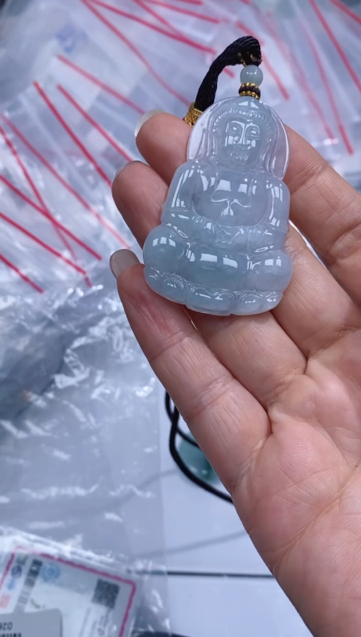 颈饰未镶嵌翡翠吊坠