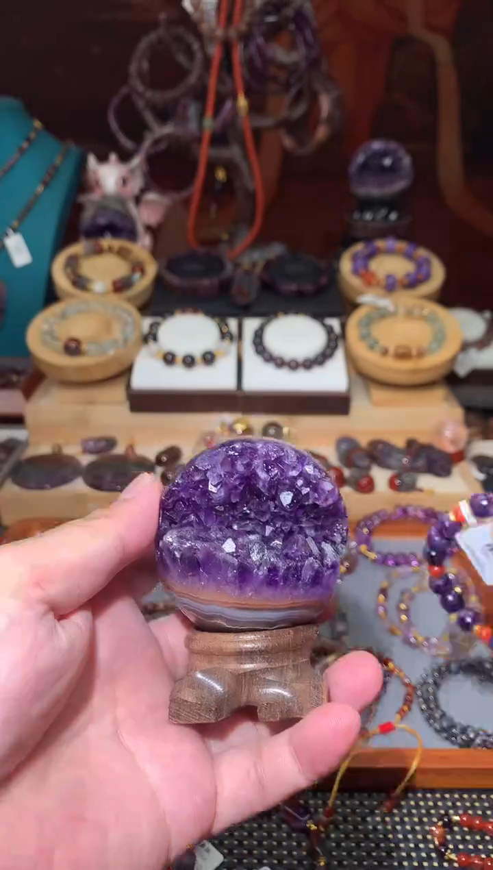 水晶珠宝半成品未镶嵌我****安开口笑水晶洞，拍三发一