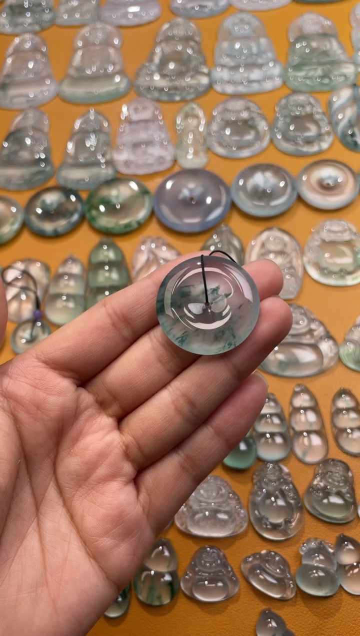 【闪购商品】翡翠吊坠(不含链)未镶嵌扣子29.7 5.6