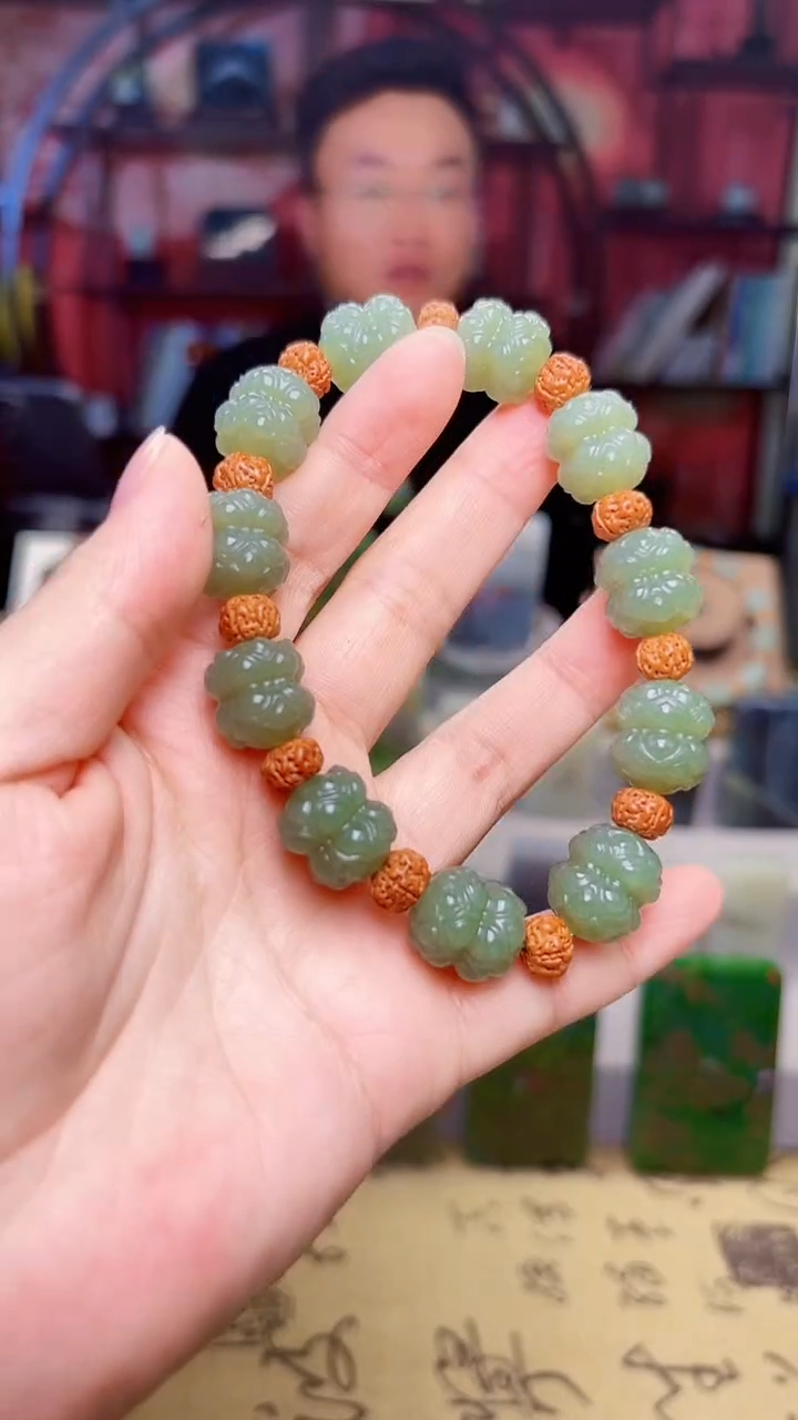 和田玉未镶嵌把件205