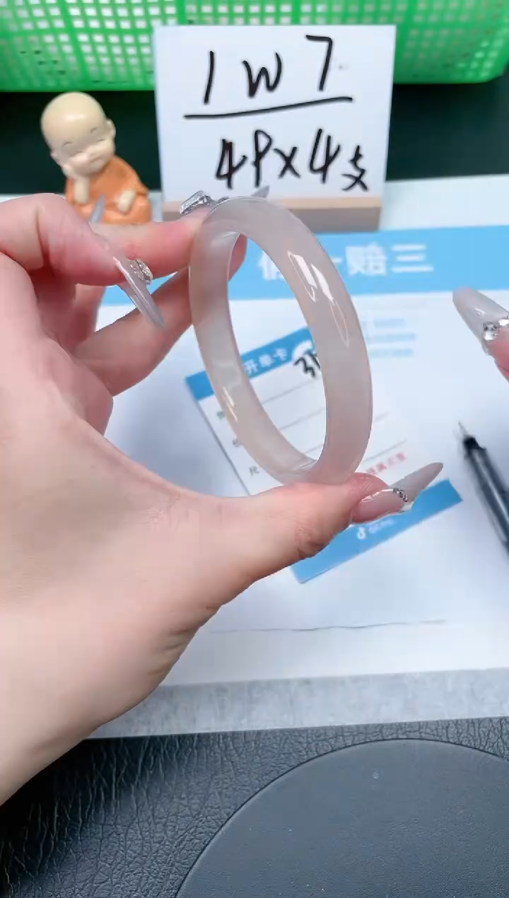 【闪购商品】石英质玉手镯未镶嵌312-61.3