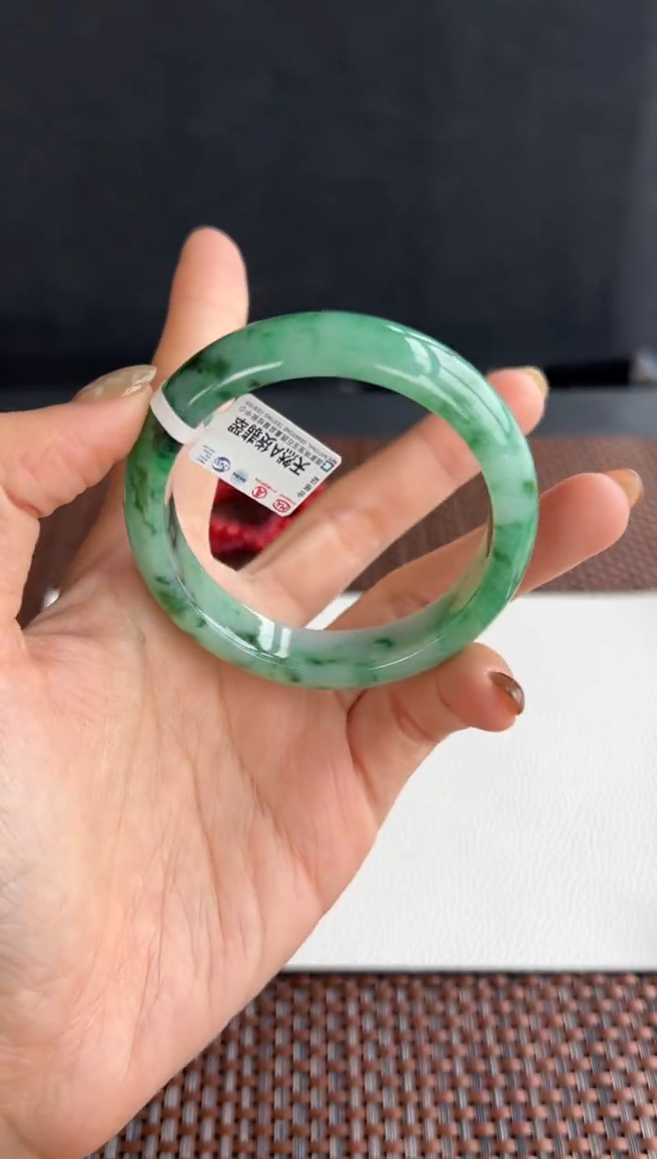 【闪购商品】翡翠手镯未镶嵌42号53.2*13.1*7.6