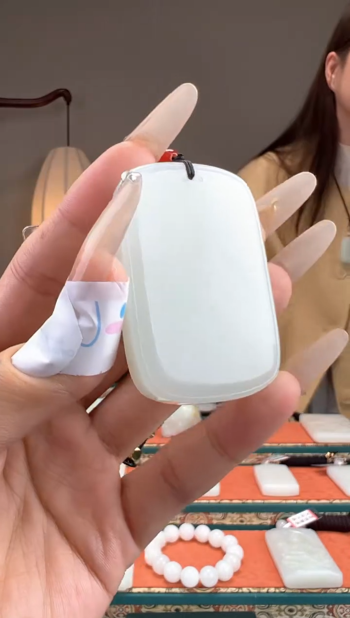 【闪购商品】和田玉颈饰未镶嵌1