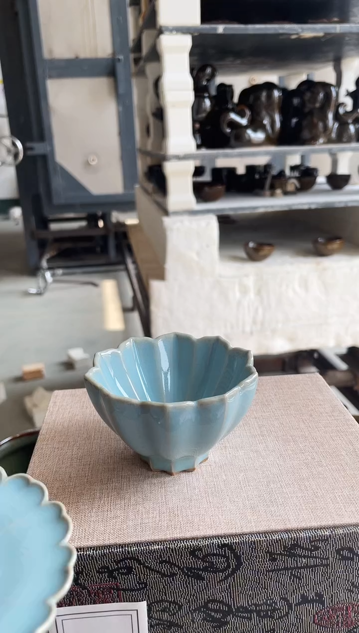 其他花口杯 微瑕 天青