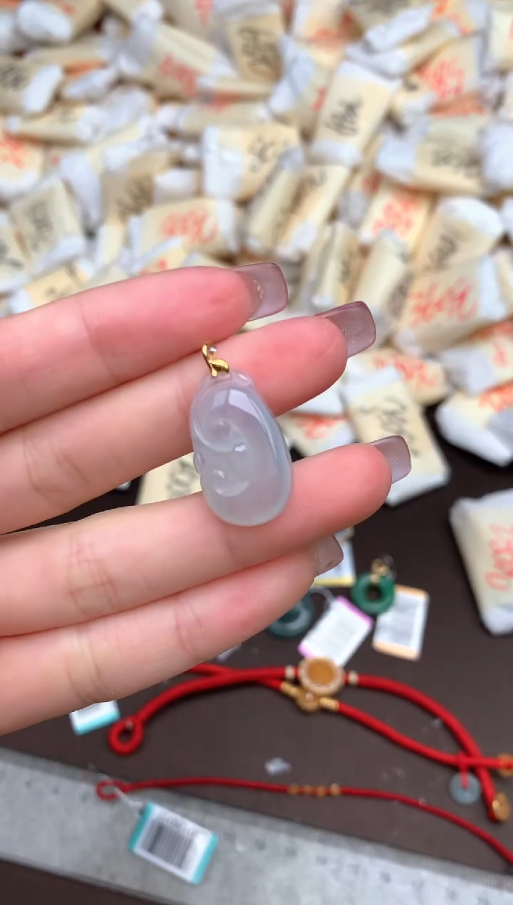 【闪购商品】翡翠挂件18K金镶嵌—