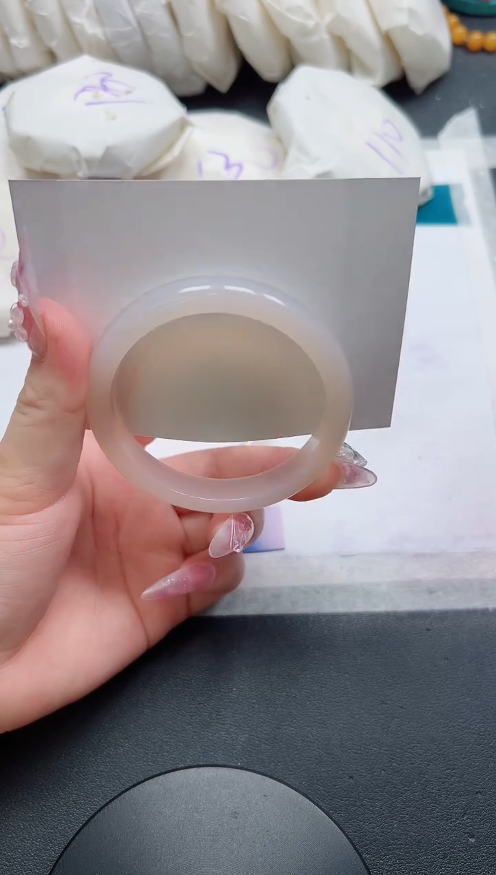 石英质玉手镯未镶嵌25-56.4