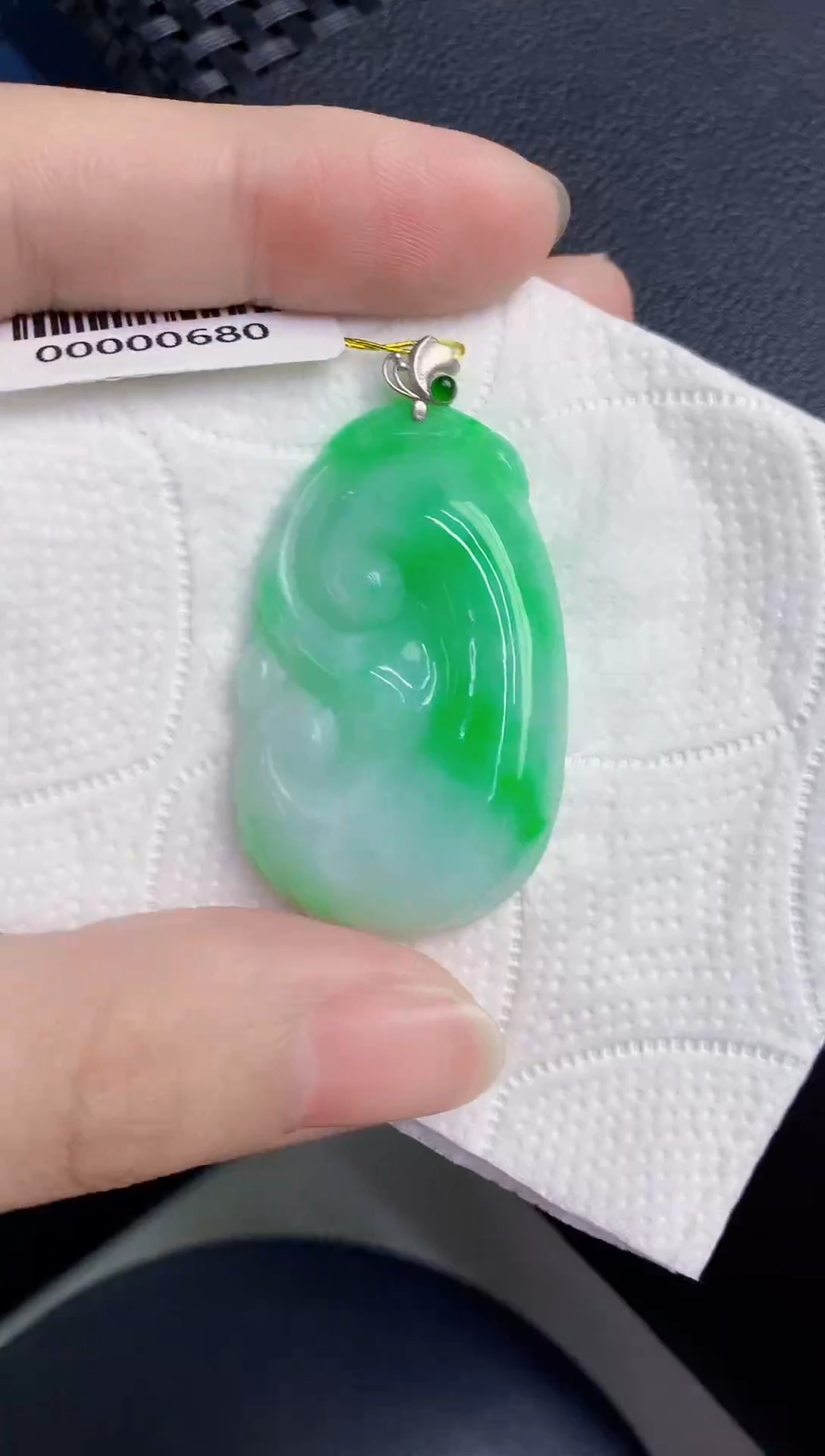 颈饰18K金镶嵌翡翠天然翡翠缅甸A货