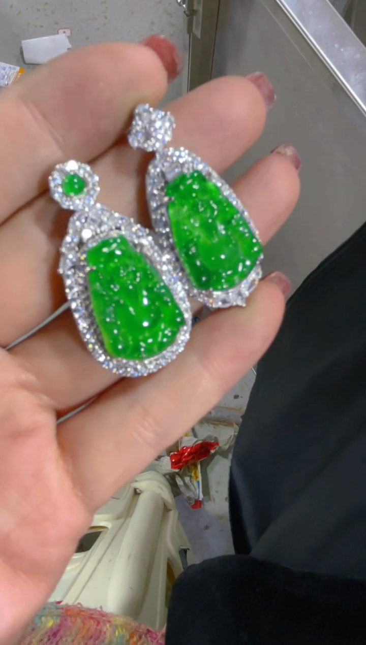 【闪购商品】定制翡翠未镶嵌天然A货翡翠多样性发货拍一发一