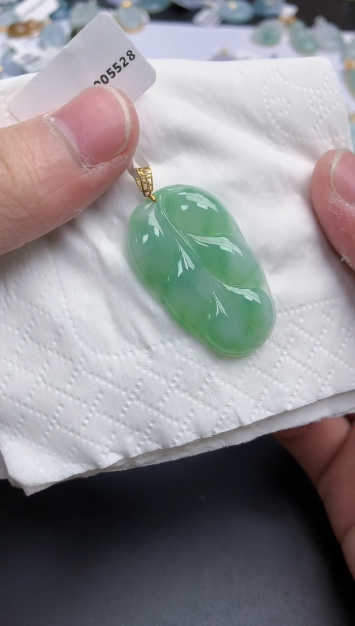 【闪购商品】翡翠颈饰18K金镶嵌天然缅甸翡翠A货
