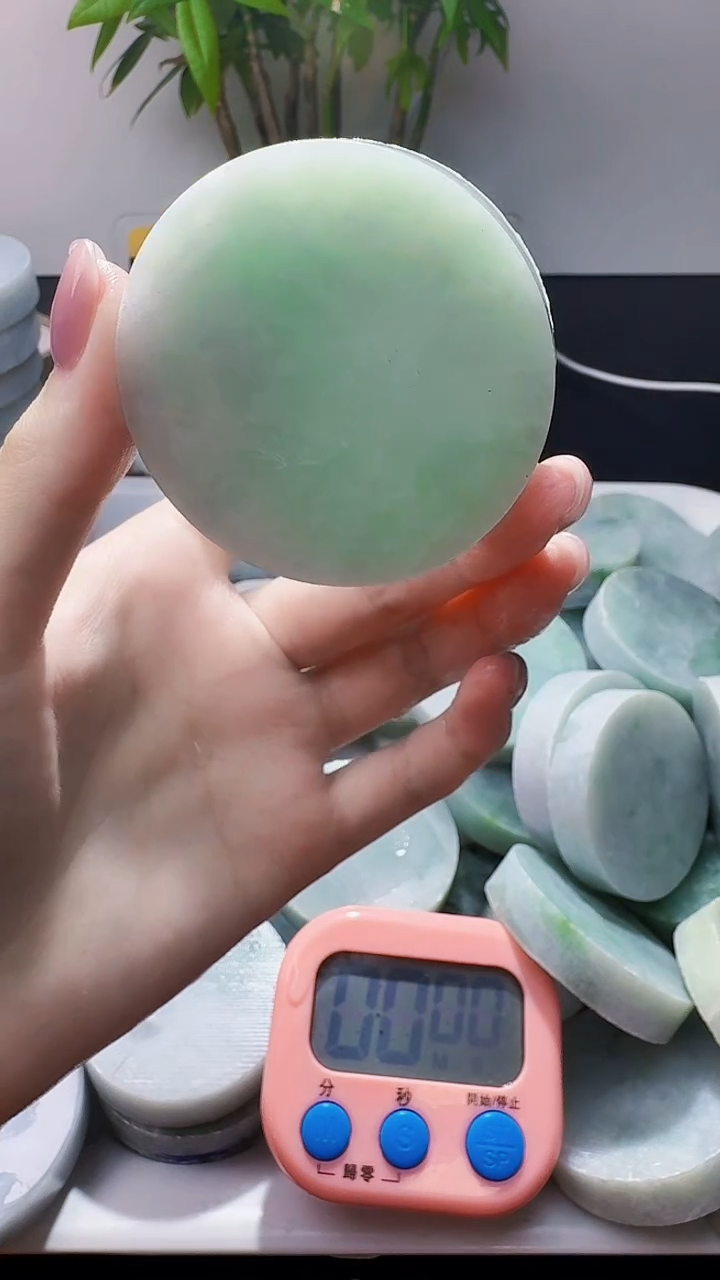 未镶嵌定制翡翠从****鸡翡翠232