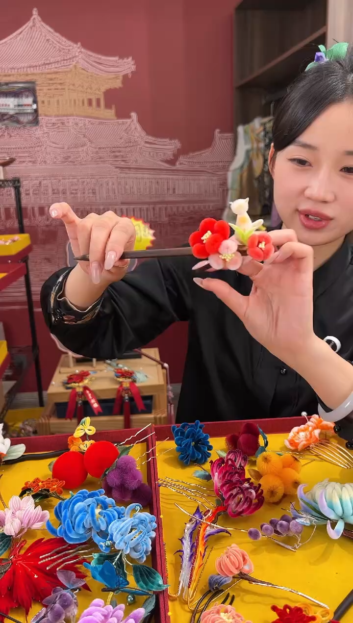 【闪购商品】刺绣非遗绒花（发饰）  