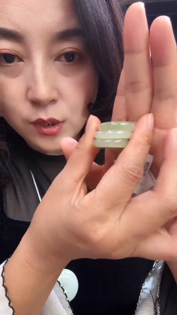 未镶嵌戒指和田玉戒指拍一发一