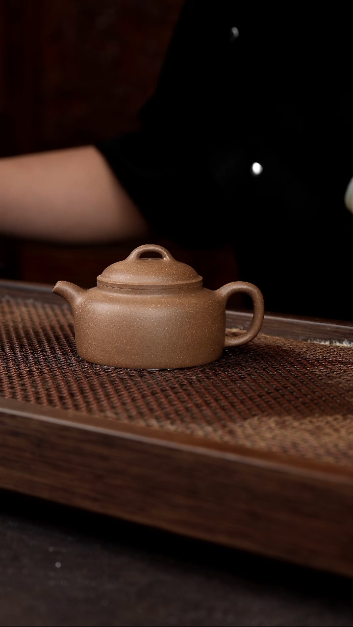 茶壶紫砂芝麻绿井栏