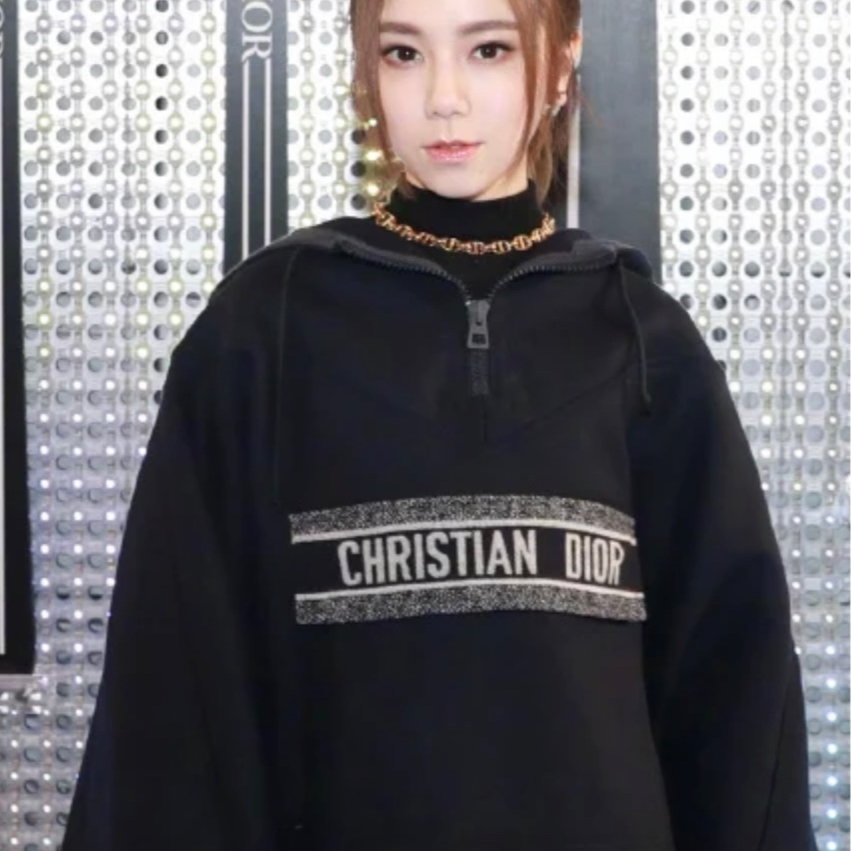 000846 迪奥/Dior 黑色刺绣款卫衣 尺码s 98新 公价2w+