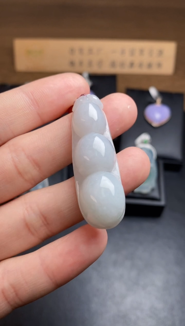 【闪购商品】翡翠颈饰未镶嵌翡翠