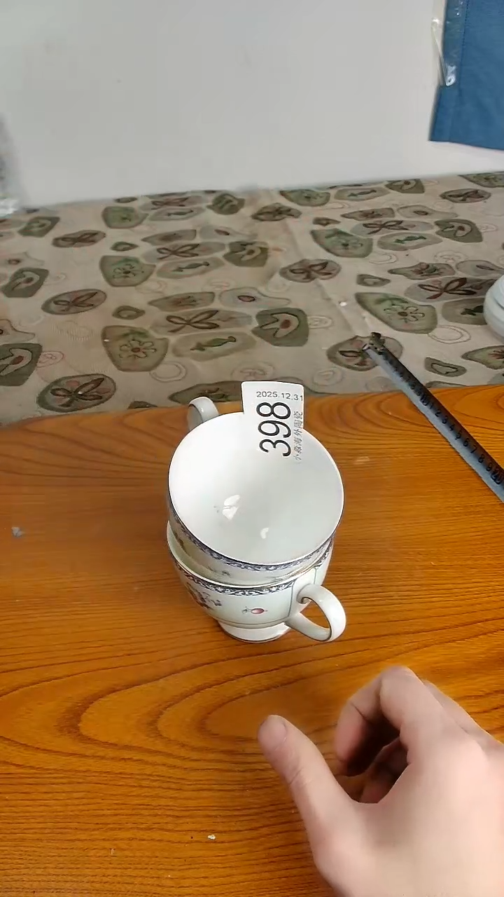 瓷片是****我小淼海外陶瓷工艺品