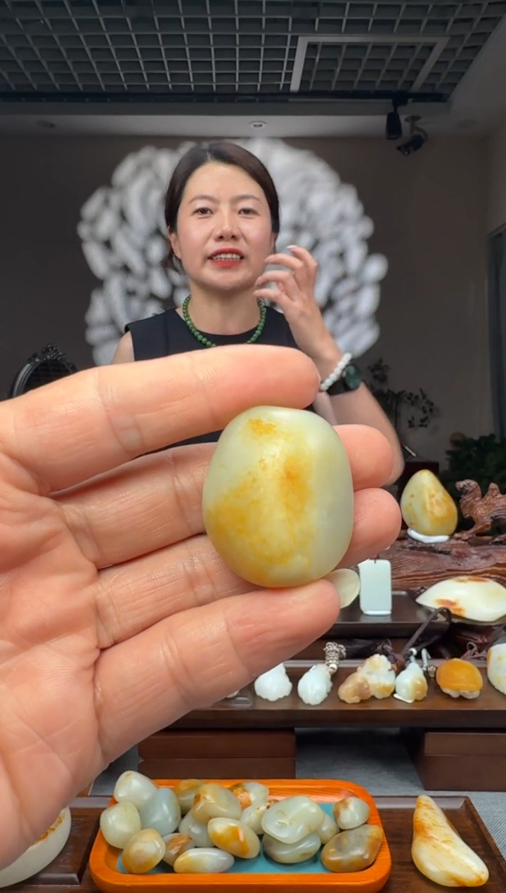 和田玉未镶嵌吊坠(不含链)吊坠