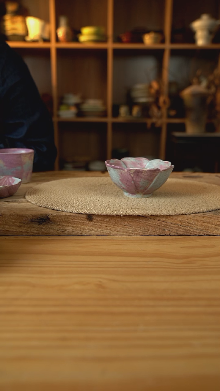 紫色系列的莲心花瓣碗1个