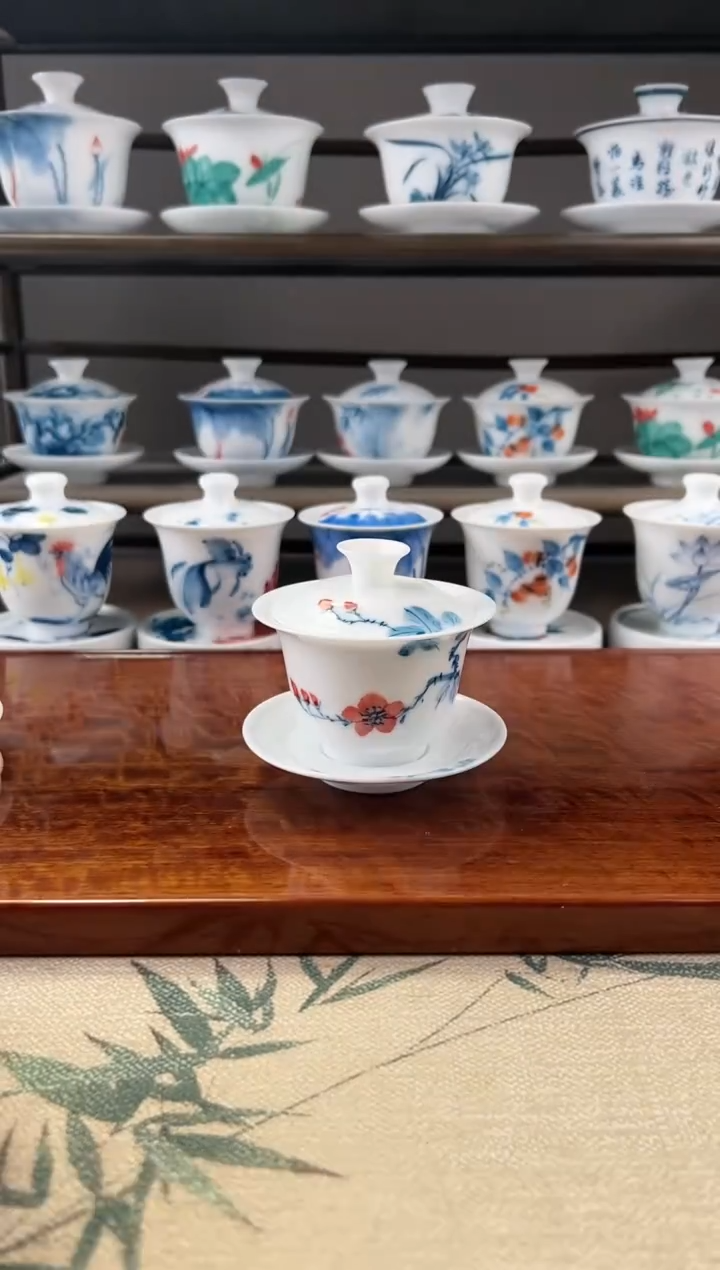 微瑕山茶花小马蹄100ml三才盖碗