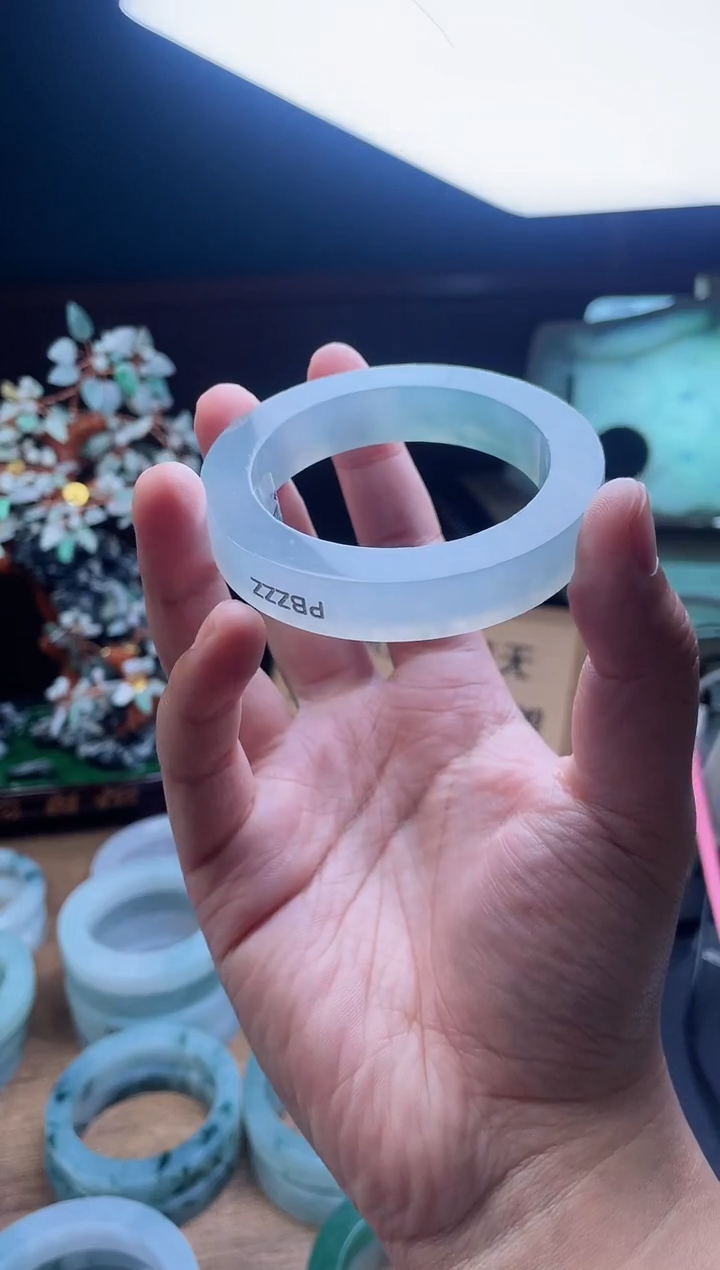 【闪购商品】定制翡翠手镯未镶嵌定制
