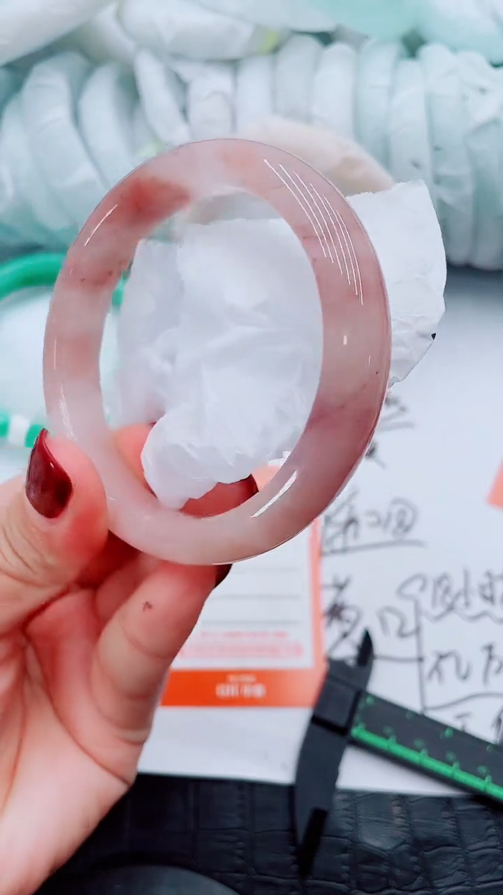 【闪购商品】石英质玉手镯未镶嵌Q143-58-59