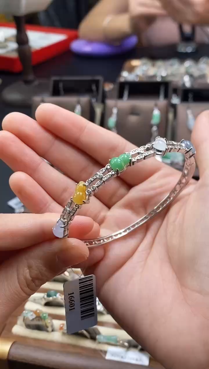 颈饰银S925镶嵌翡翠16001