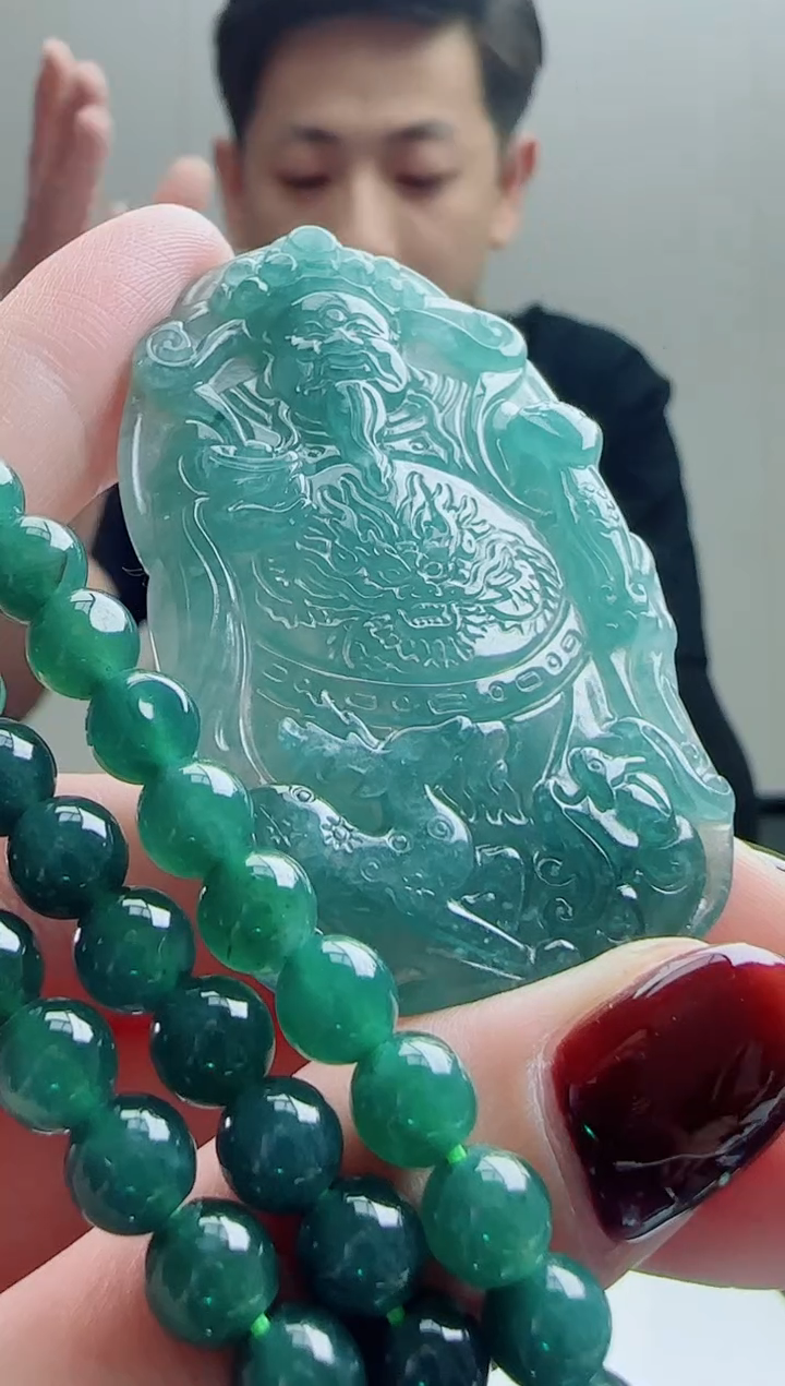 颈饰未镶嵌翡翠天然A货翡翠  多样性发其一