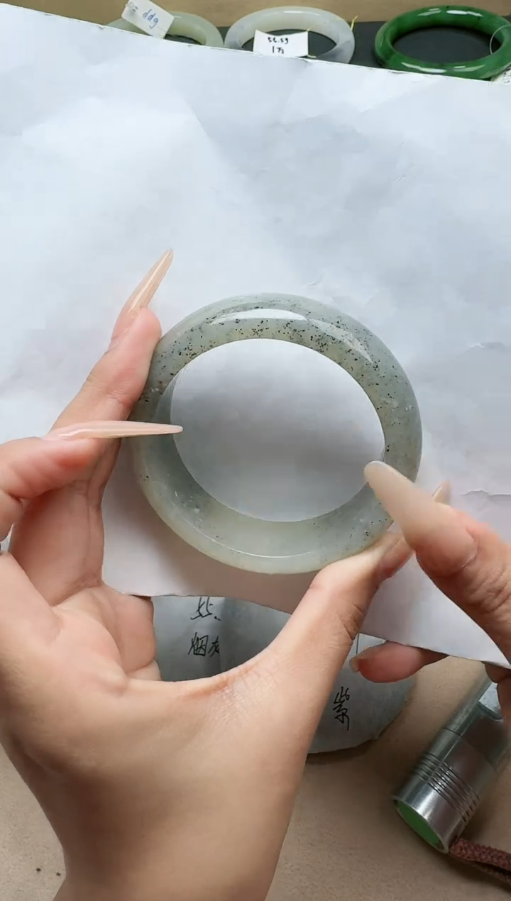 【闪购商品】和田玉手镯未镶嵌58/59圈口YY