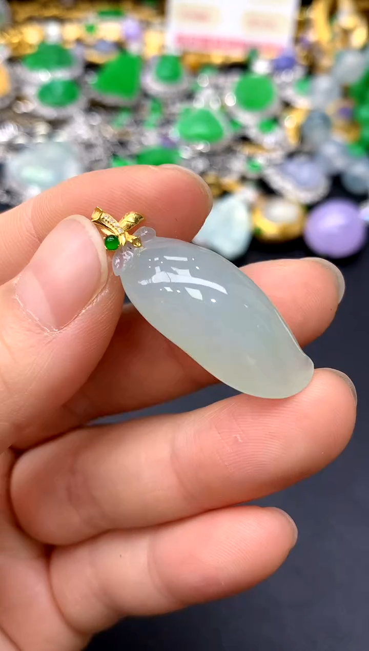 颈饰18K金镶嵌翡翠228-中国好珍宝