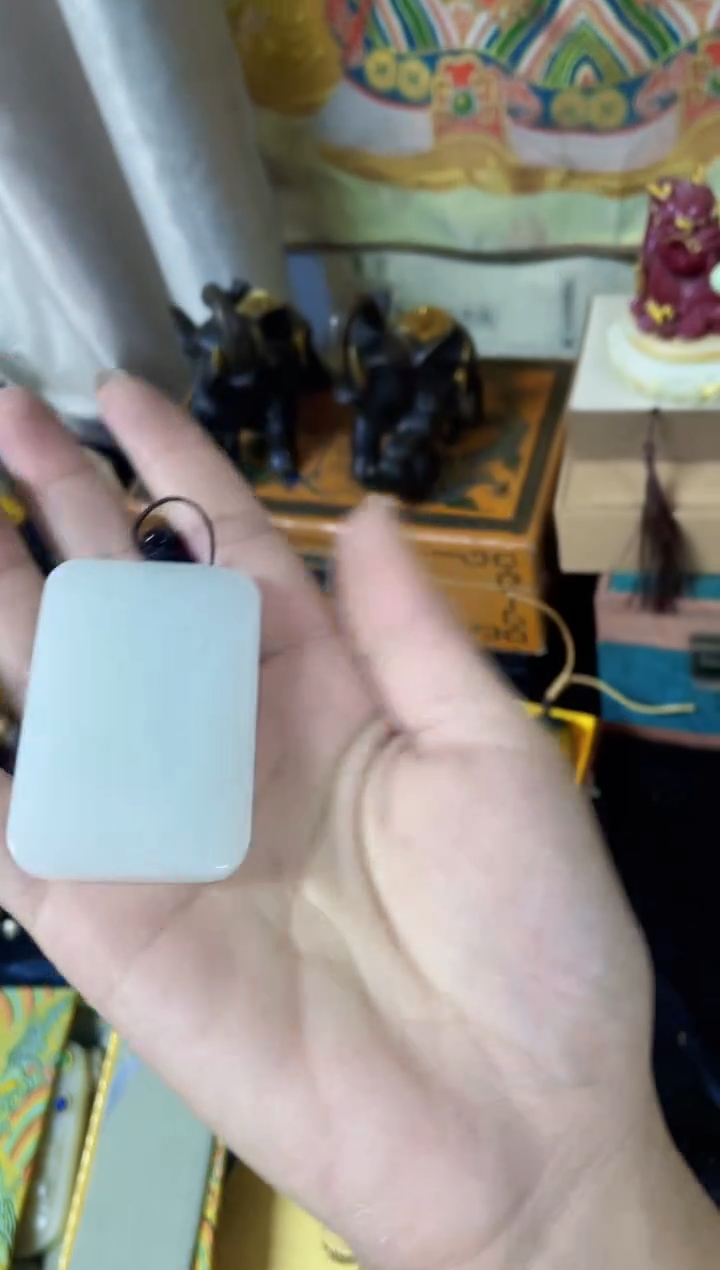 和田玉未镶嵌挂件主播推荐主播推荐