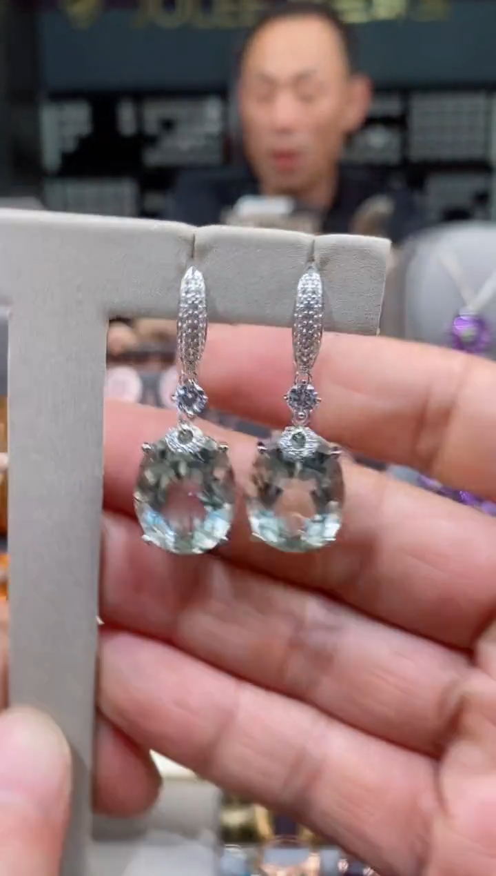 【闪购商品】绿水晶耳环银S925镶嵌绿水晶耳环