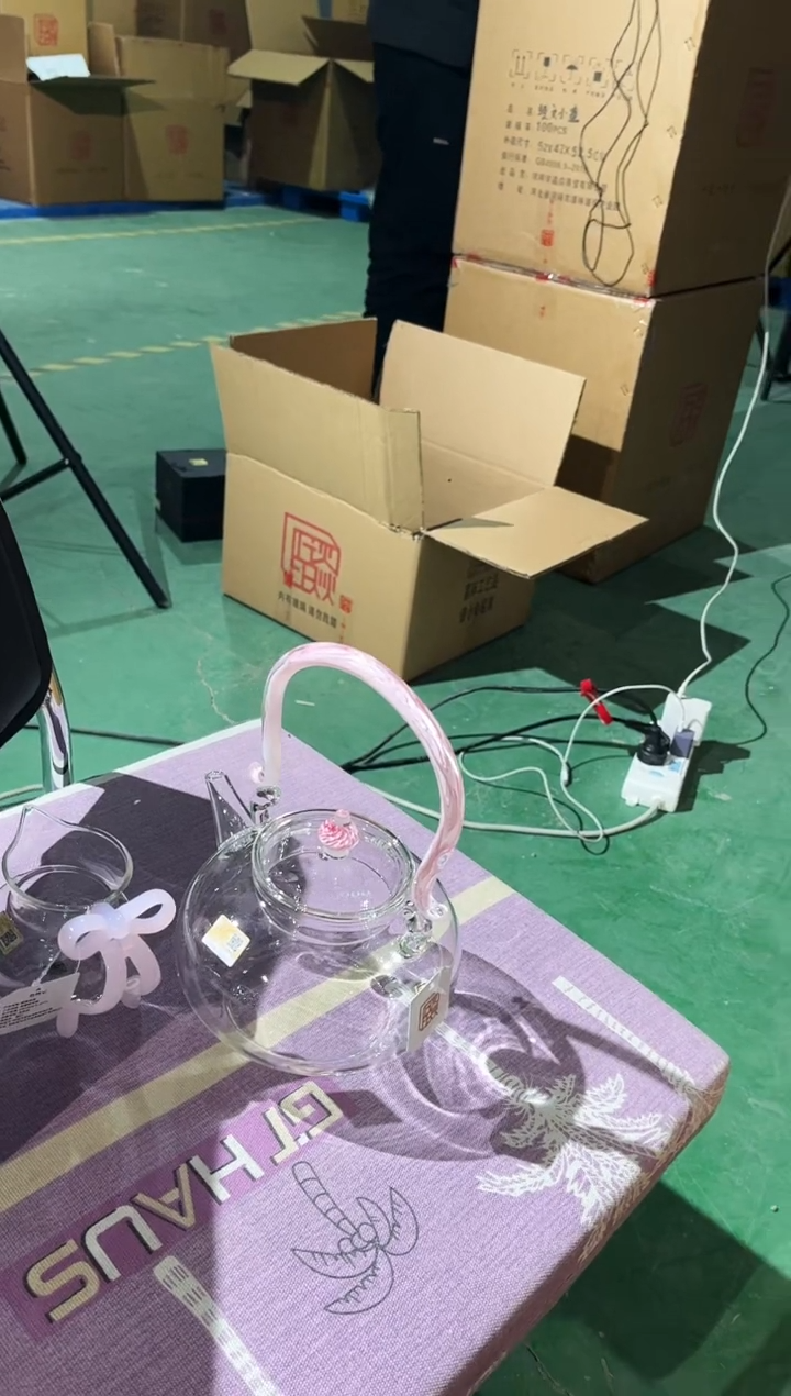 【闪购商品】中国结公道杯加粉凤尾提梁壶晶焱金标