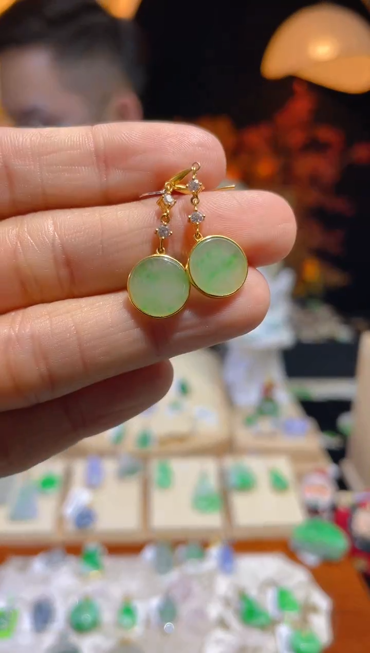 【闪购商品】翡翠颈饰18K金镶嵌假一赔三