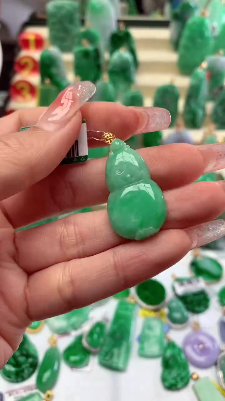 【闪购商品】翡翠颈饰18K金镶嵌挂件