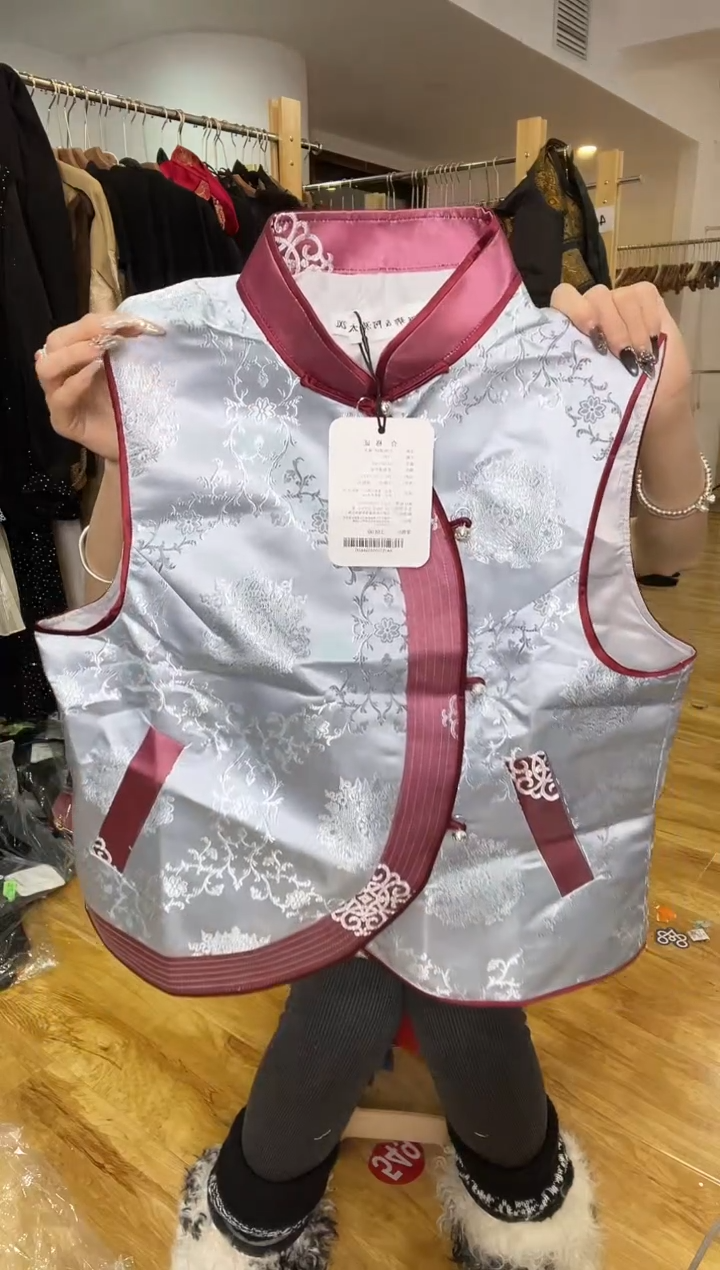 马甲       2XL码    130-140斤