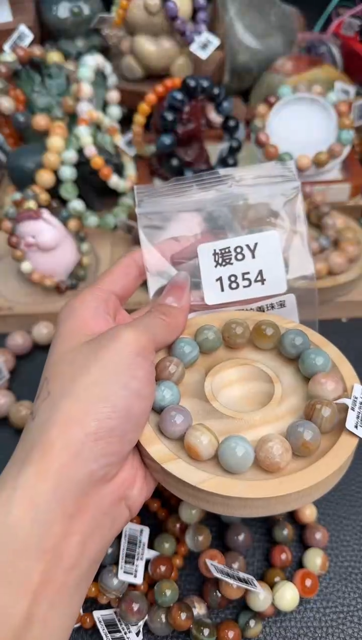 石英质玉未镶嵌手链漏8Y1854