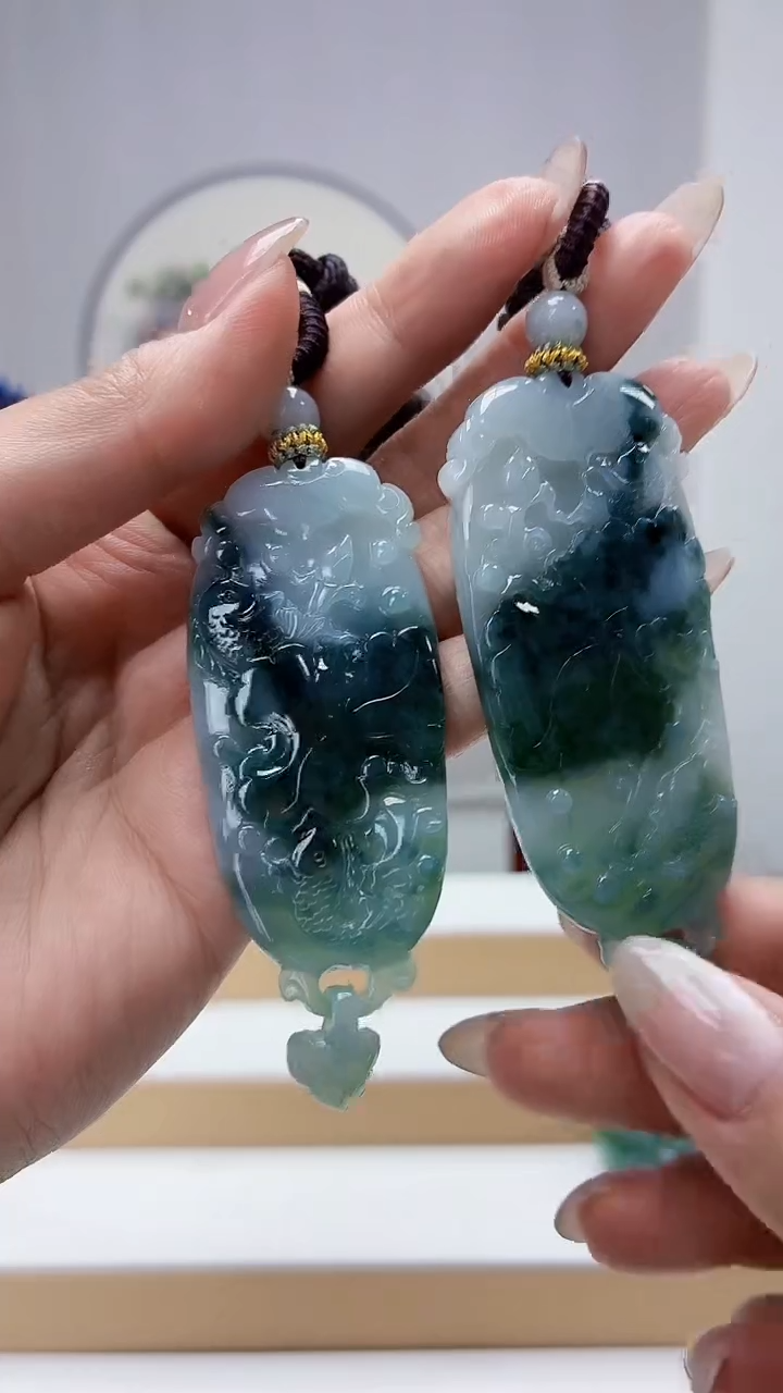 未镶嵌定制翡翠5028MM-毛货一对挂件56