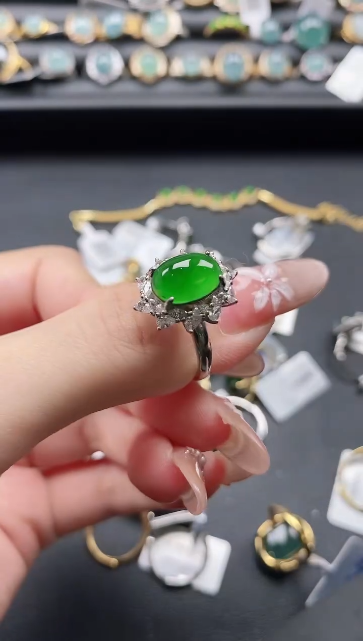 【闪购商品】翡翠戒指银S925镶嵌11111