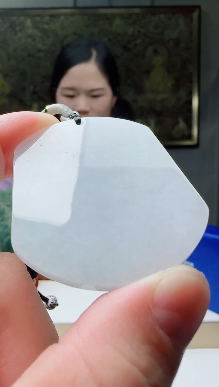 【闪购商品】翡翠颈饰未镶嵌1111111111111111