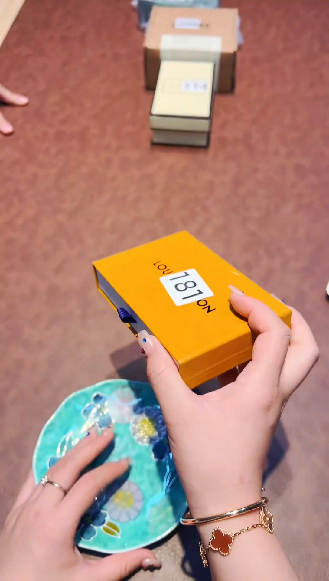 瓷片--------------