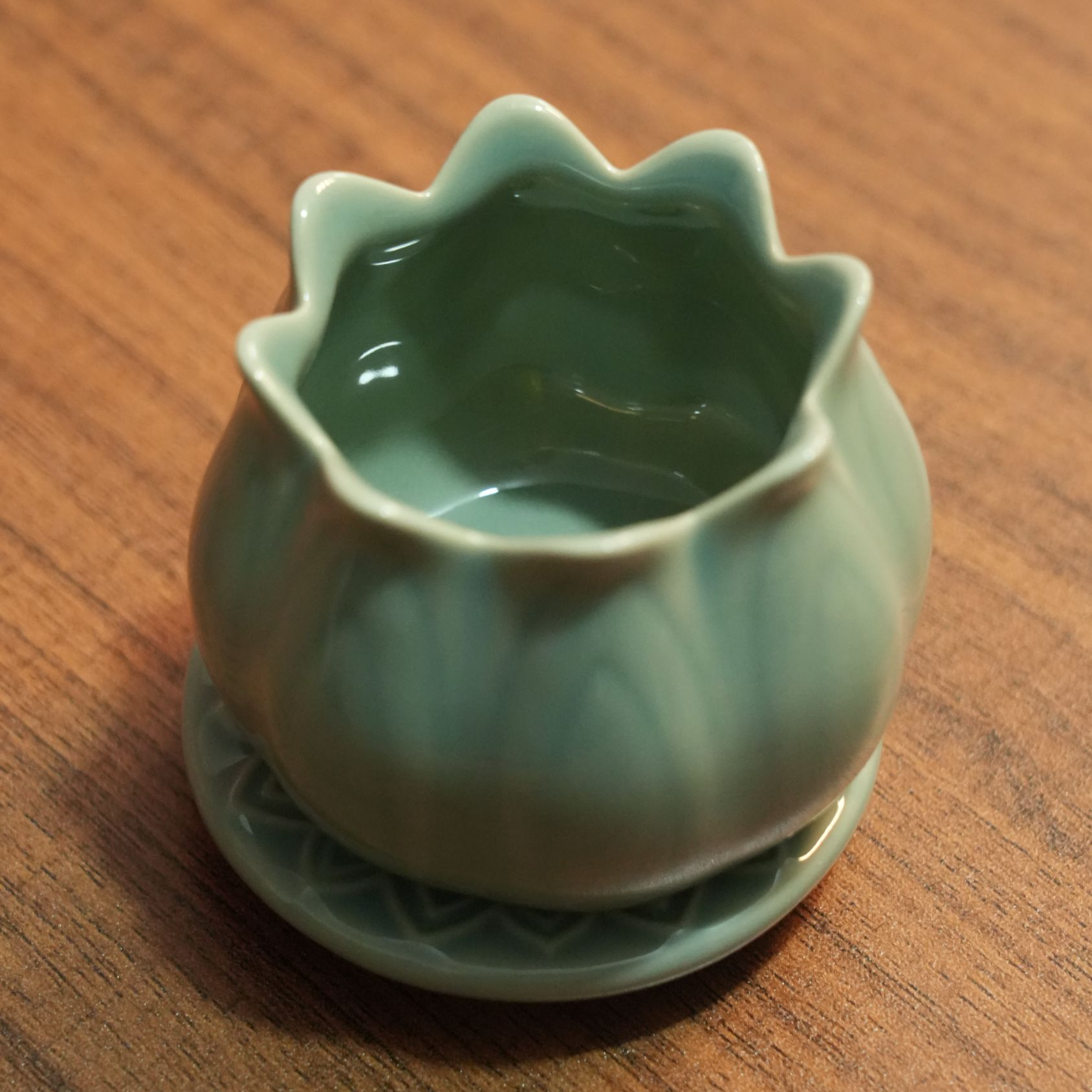 （小梅姐）古色青莲香炉