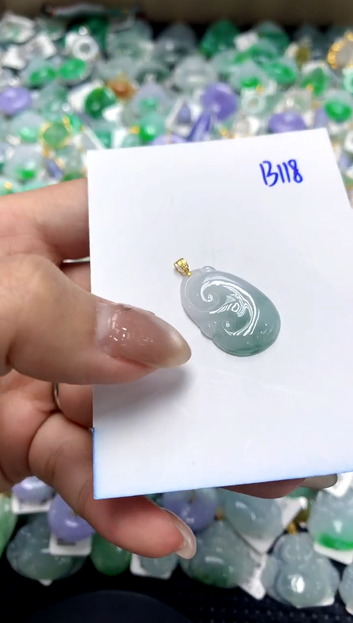 【闪购商品】翡翠颈饰18K金镶嵌1111111111111111